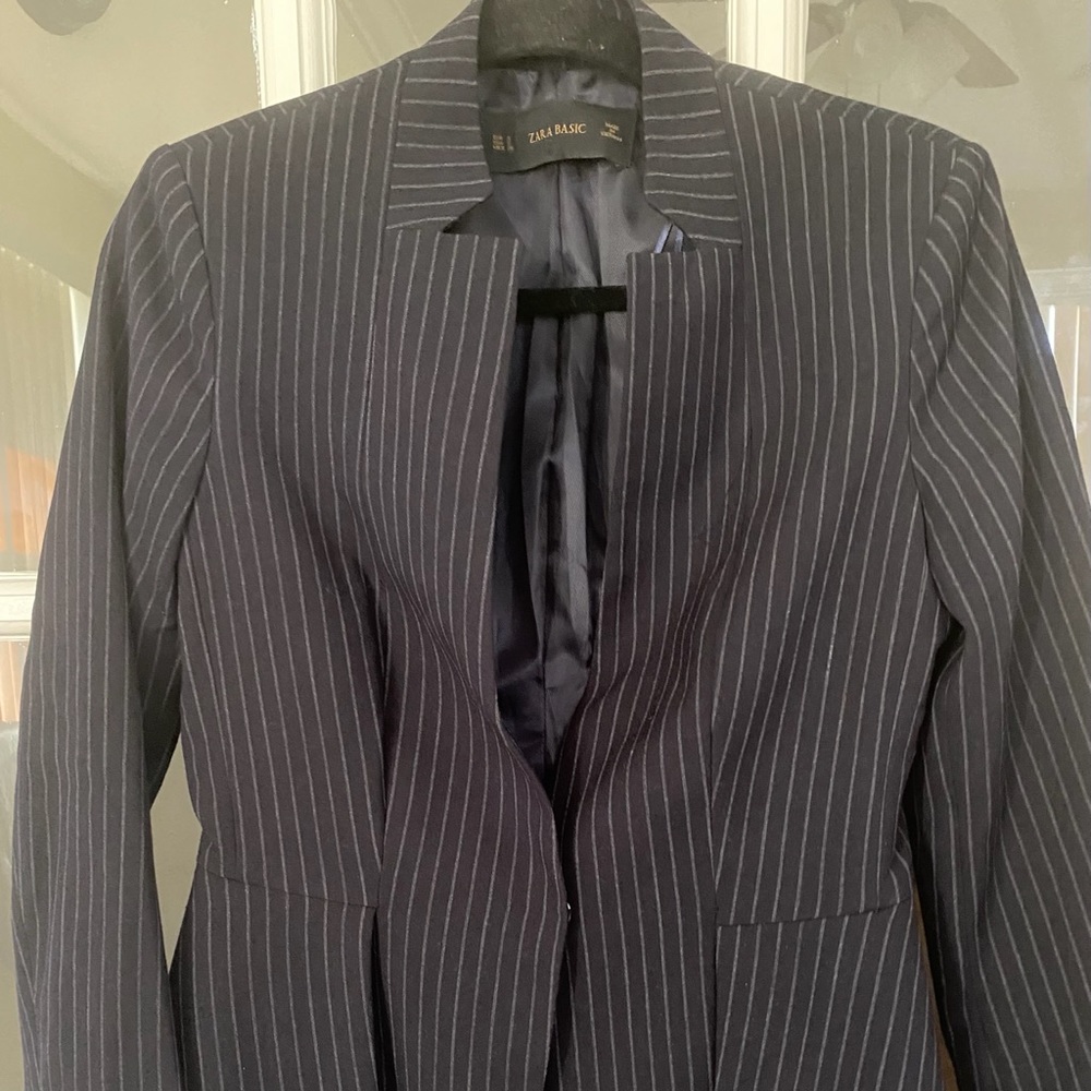 Zara Basic Peplum Blazer ,Size Small - image 2